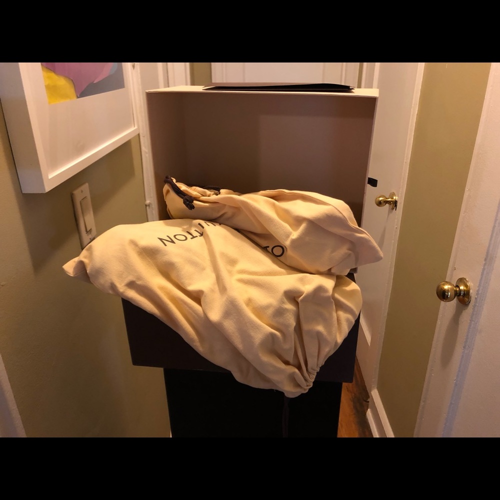 Brand new Authentic LV boots - Picture 2 of 12